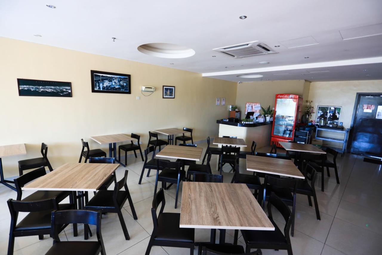 Paradise Spa Hotel Port Dickson Ngoại thất bức ảnh