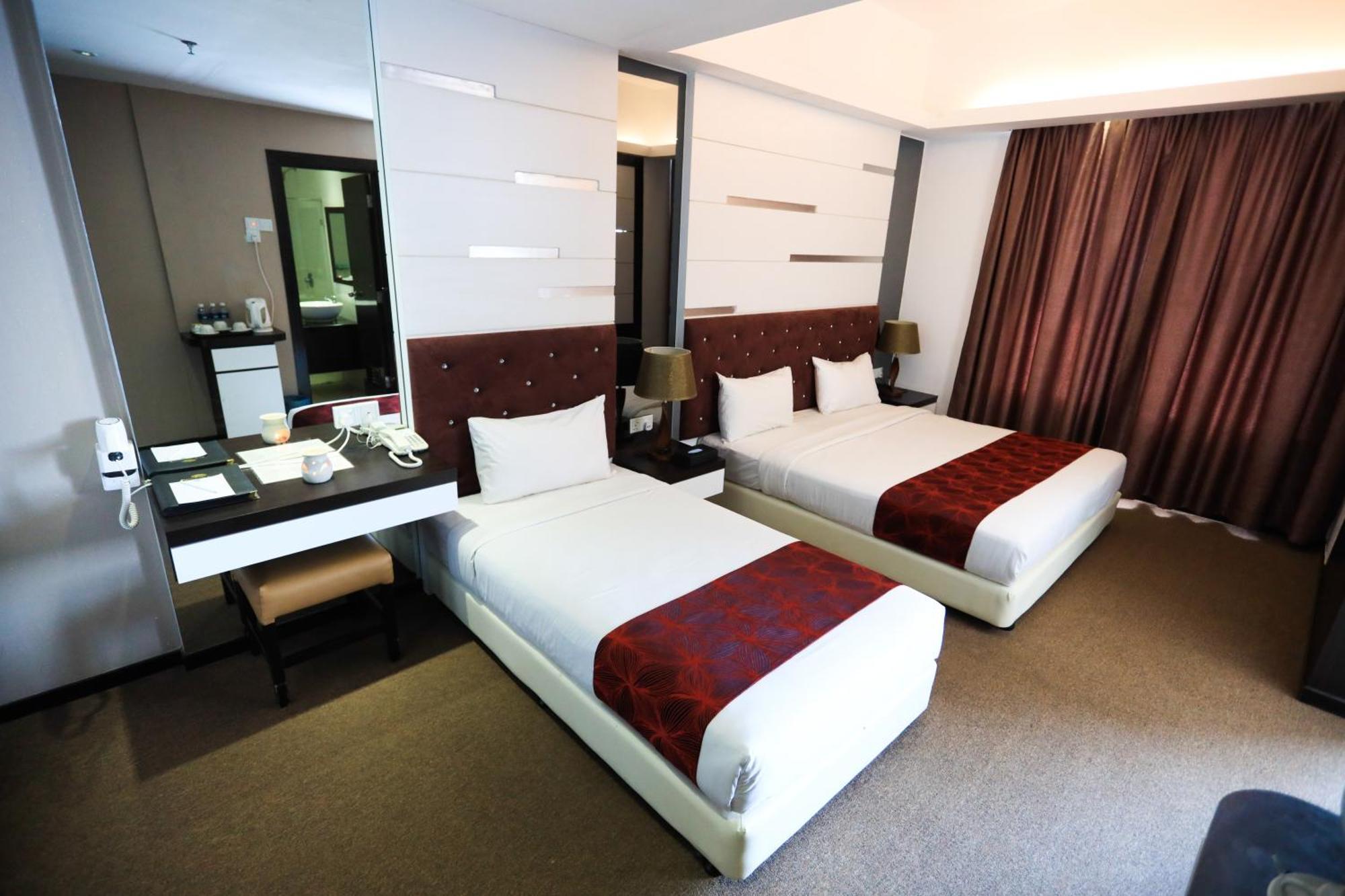 Paradise Spa Hotel Port Dickson Ngoại thất bức ảnh