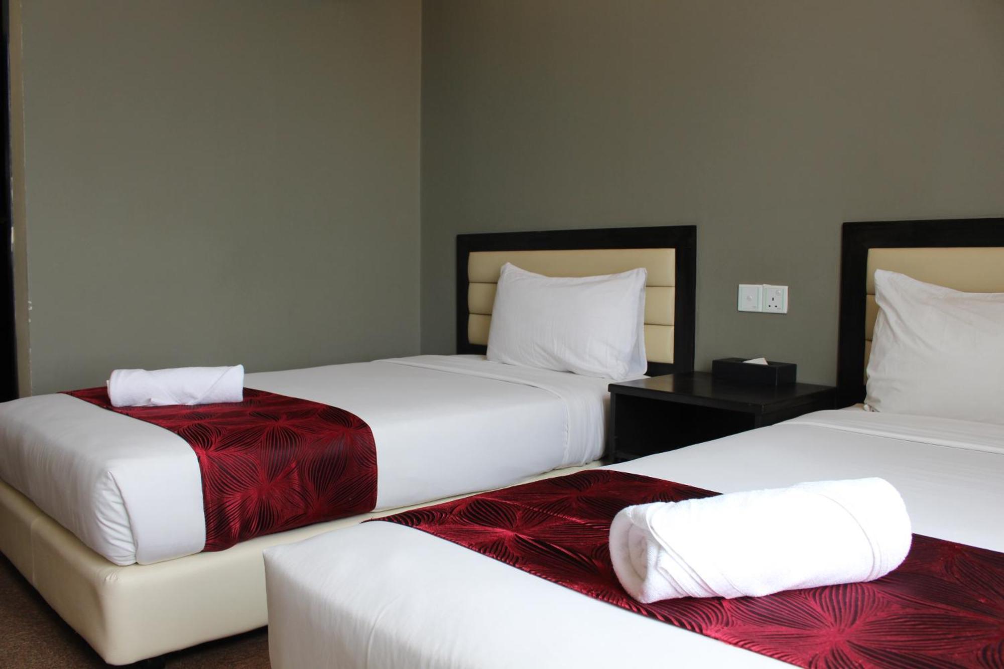 Paradise Spa Hotel Port Dickson Ngoại thất bức ảnh