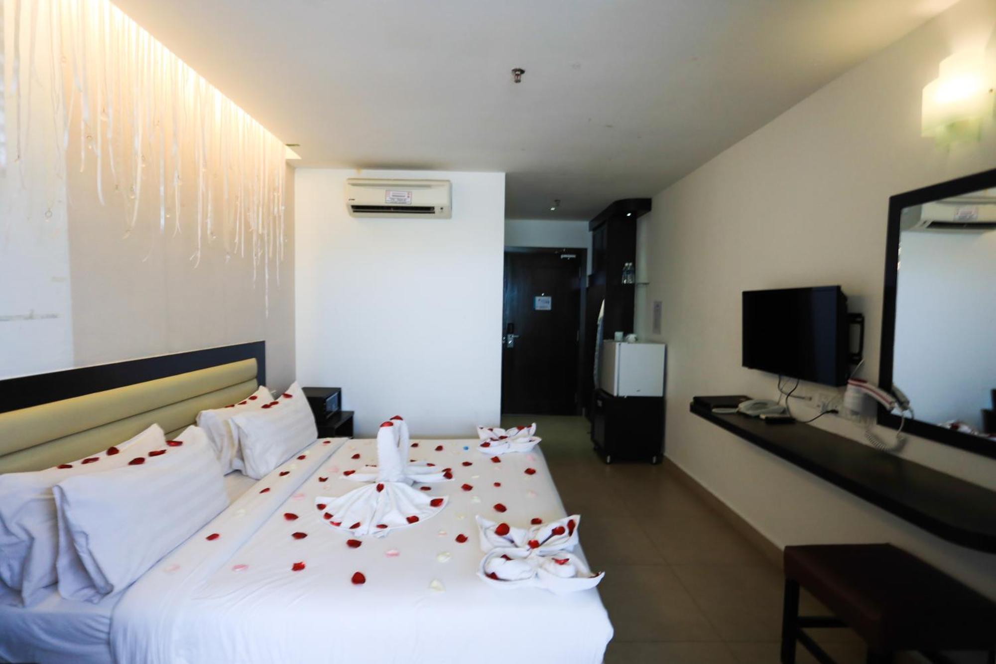 Paradise Spa Hotel Port Dickson Ngoại thất bức ảnh