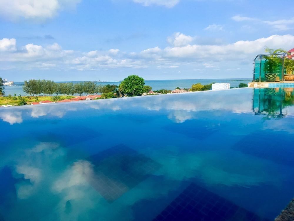 Paradise Spa Hotel Port Dickson Ngoại thất bức ảnh