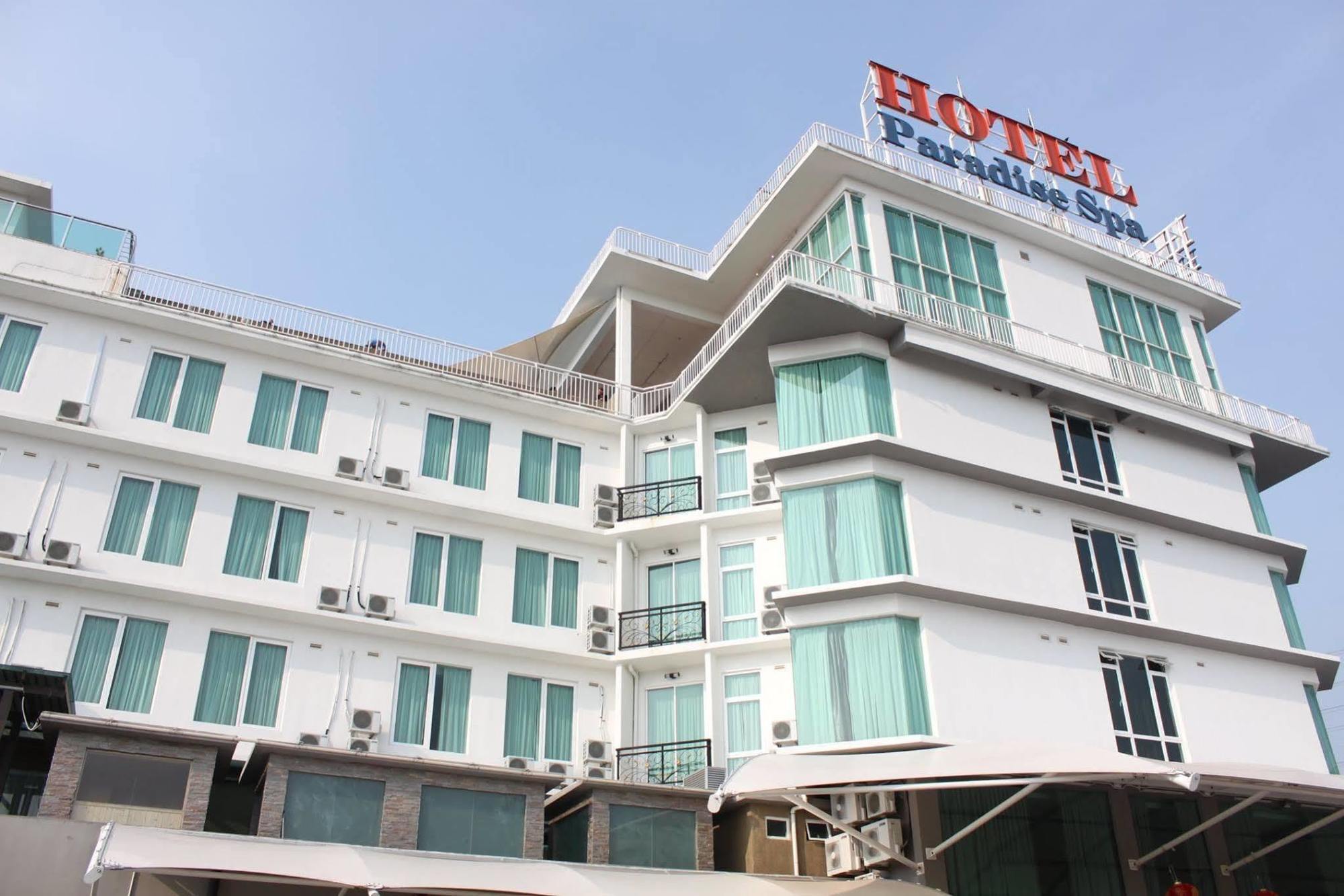 Paradise Spa Hotel Port Dickson Ngoại thất bức ảnh